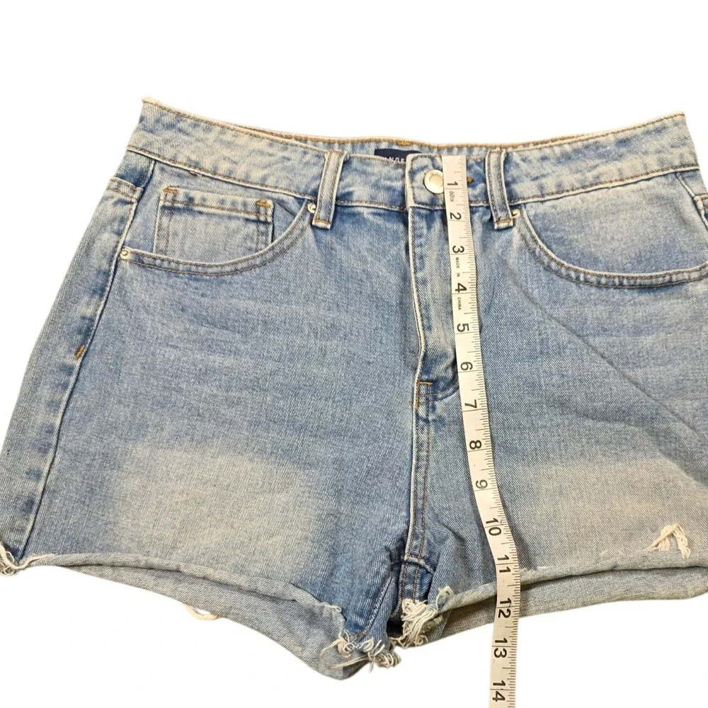 Angel Kiss Womens Denim Shorts‎ Light Wash Rainbow Heart Patch Cut Off Size 9/29